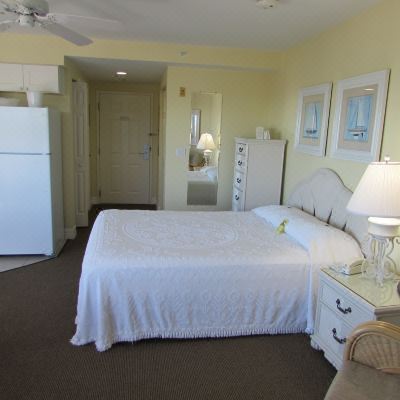 Queen Studio with Partial Ocean View Edison Beach House Promo Code