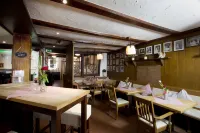 Ratskeller Hotels in Freienohl