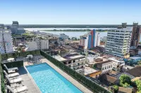 โรงแรมปาลมาโรกา อาซุนซิออน, แทพเพสทรี คอลเลคชั่น บาย ฮิลตัน - สระว่ายน้ำบนดาดฟ้า