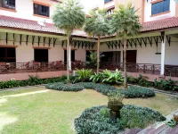 Permai Hotel Kuala Terengganu Ξενοδοχεία στην πόλη Batu Buruk