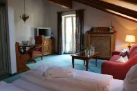 Deva Villa Mittermaier Hotels in Schleching