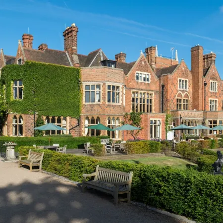 Warren House Hotel Отели рядом с достопримечательностью «Парк Уимблдон-Коммон»