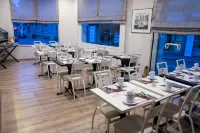 Hotel Continental - breakfast