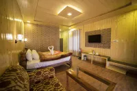 KVR Clarks Inn, Kufri飯店 - 陽台