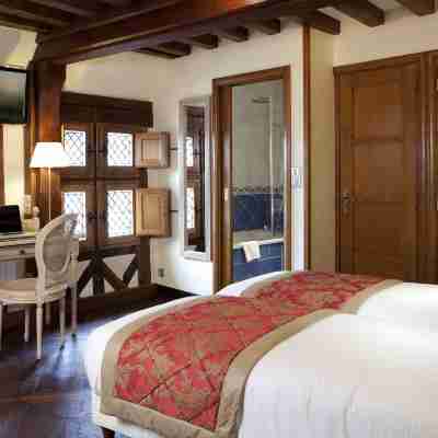 Auberge Saint-Pierre Rooms