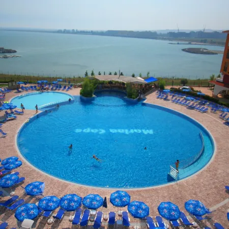 Menada Ravda Apartments