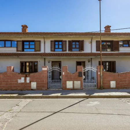 AnaeleHouseapartments Ltb