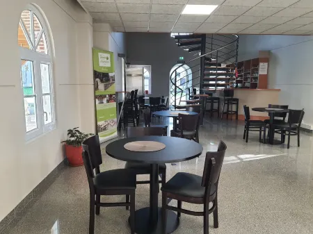 Domaine de Manehouarn Отели в г. Редене