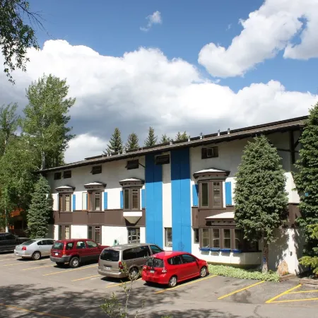 St Moritz Lodge and Condominiums