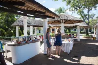 Sunbird Livingstonia Beach - breakfast