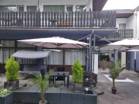 Niederdreisbacher Hof - Hotel Restaurant Hotels in Hamm (Sieg)