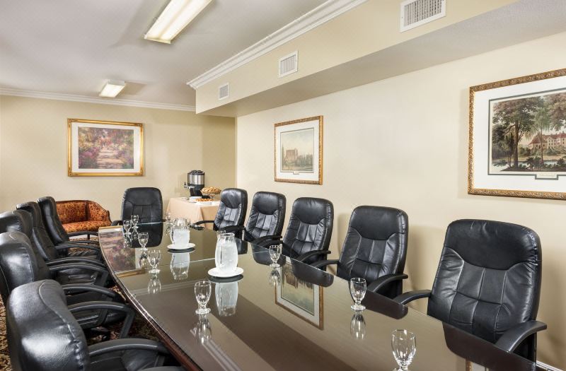 Ayres Suites Ontario at the Mills Mall - Rancho Cucamonga photo 4
