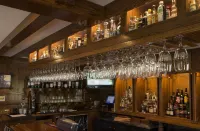 Chetola Resort at Blowing Rock (Lodge) - bar