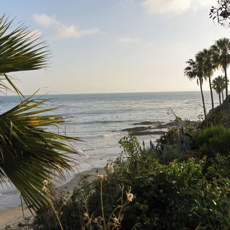 Casa Loma Beach Hotel