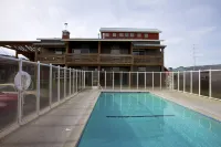 Cousin's Country Inn Hotels in The Dalles
