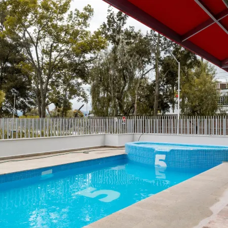 Hotel 5 Inn Plus