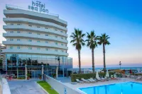 Sea Lion Hotel - Beach