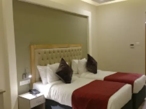 納文芒果酒店 達文蓋雷縣酒店