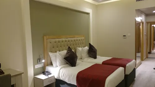 Mango Hotels Naveen - parking