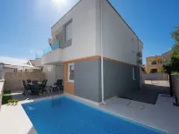 Apartment Funtastic with Private Heated Pool Hotels in Novalja