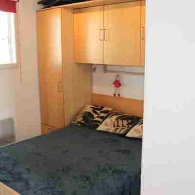 Appartement Climatisé Face à la Plage Avec Piscine Surveillée Rooms