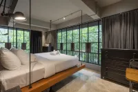 Phrip Phri Luxury Pool Villas - Parkplatz