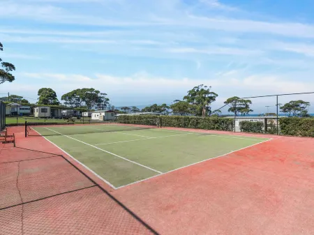 Joalah Holiday Park Отели рядом с достопримечательностью «Kioloa Beach»