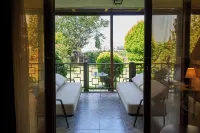 Phellos Suites Boutique Hotel