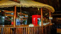 Bunyonyi Overland Resort - bar