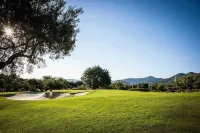 1 Bed-4 Guests-AirCon-Parking-Golf