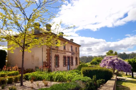 Mineral Springs Hotel Hepburn Отели в г. Яндойт