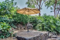 Kona Mansions 5-Minute Walk to Honls Beach