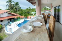 Pangea Lodge - piscine