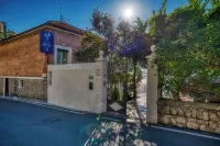 Villa Pino - 3-Star