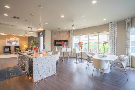 THE LEX on Central Отели рядом с достопримечательностью «Пистева Пик»