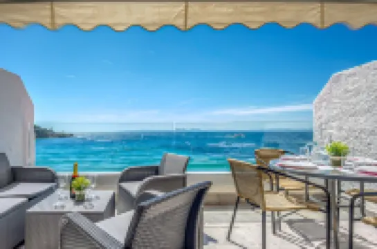 Apartment Near Platja Almadrava Beach