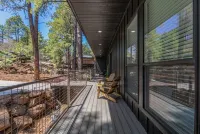 Le Cabin Noir LUX Alpine Retreat Spa BBQ