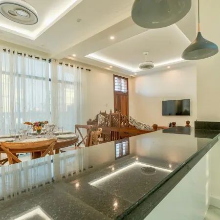Leshan Luxury Villas