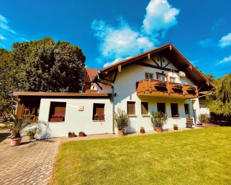 Pension Sommer Hotels in Balatonföldvári