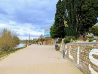 1-Bed Home for 2 Parking Garden & Great Location Hotels in Drakes Broughton and Wadborough