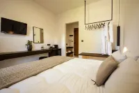 ELEONAS  bohotel Hotels in Lefkimmi