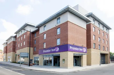 Premier Inn Lincoln City Centre Hotels near Birchwood Shopping Centre