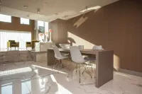 Maurits Apartments & Suites