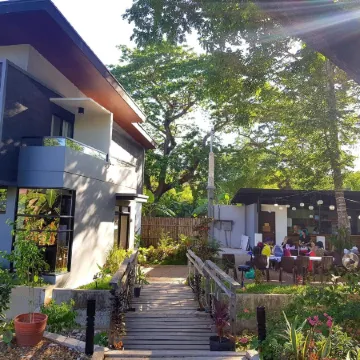 Acacia Garden Inn