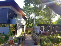 Acacia Garden Inn