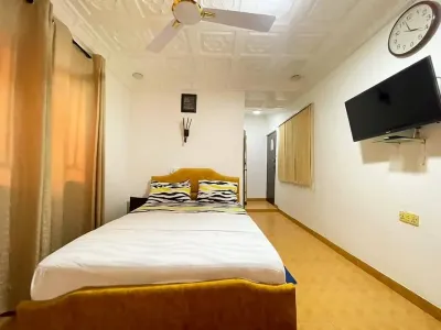 Joh Ann Western Guest Hoteles en Ogbodjo