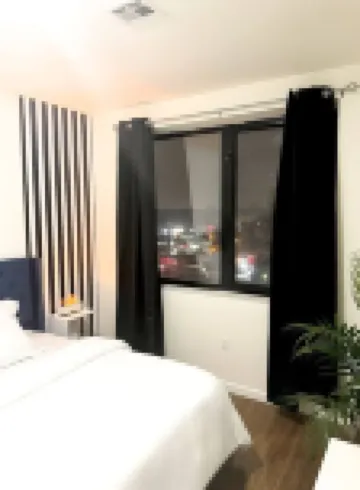 Posh 2BR/2BA King Bed! Free Parking! 30 Min to NYC