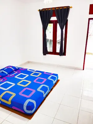Sarwi Endah Beach Cottage Hotels in Tepus
