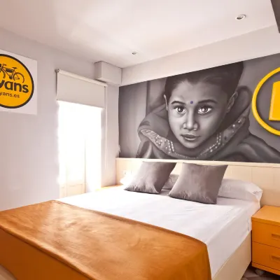 Ryans Budget Hotels in de buurt van Puerto Ibiza