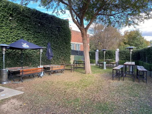 Australian Hotel Young Hotels in Young